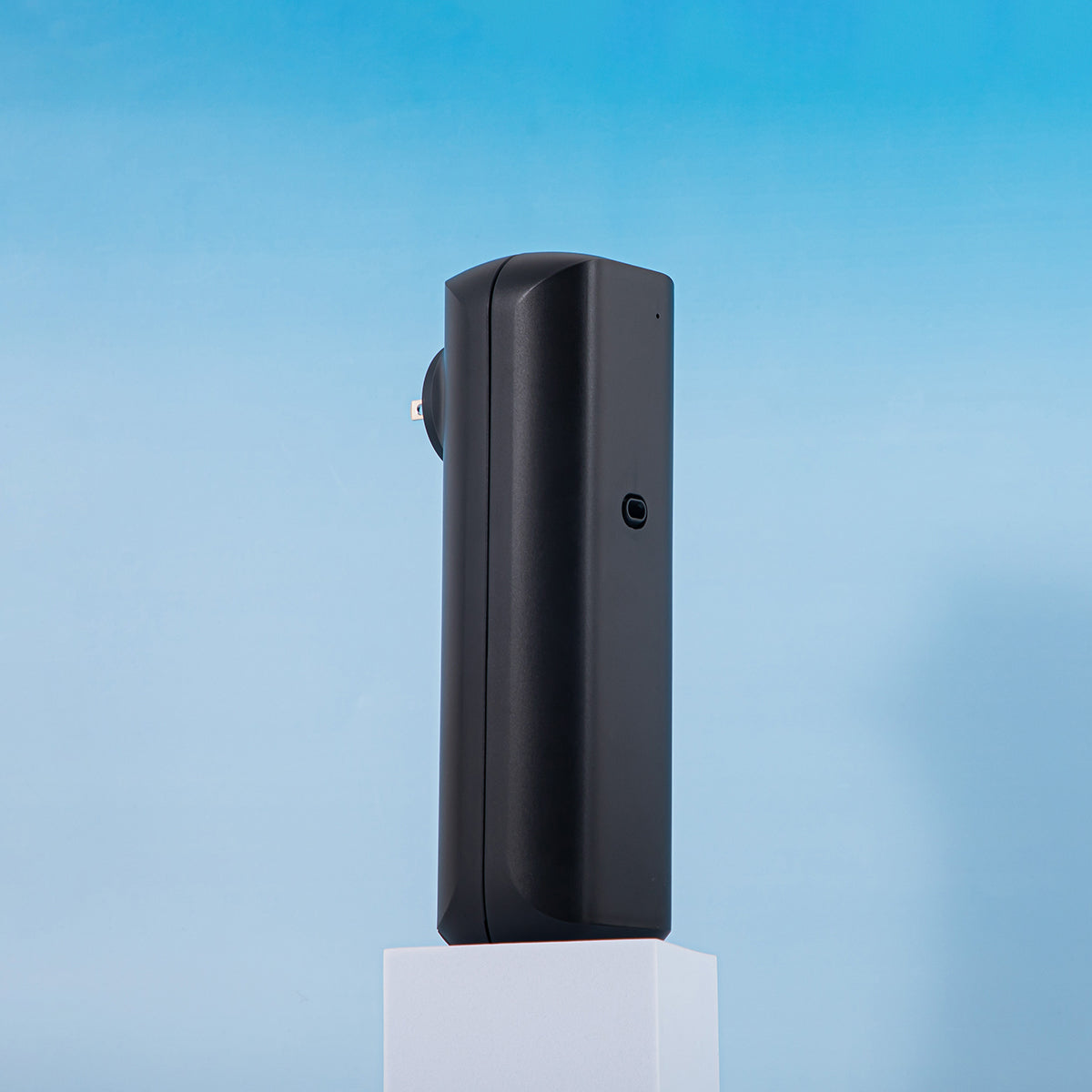 Small cylindrical Aroma Diffuser – Bluetooth-Controlled, Quiet Operation for Small Rooms