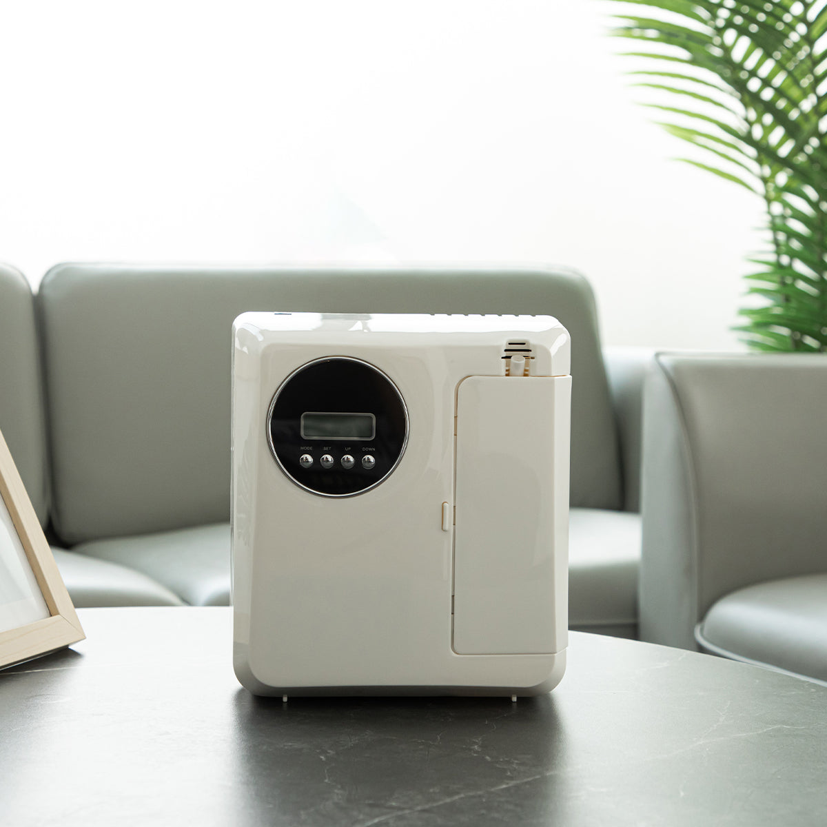 Camera-Inspired Aroma Diffuser – Quiet, Efficient & Compact for Small Spaces