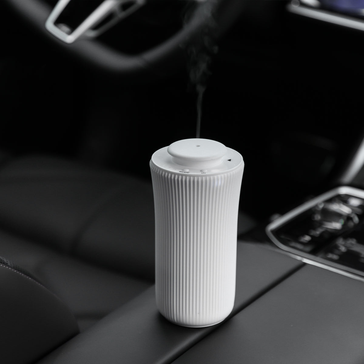 Compact Cylindrical USB Aroma Diffuser – Quiet & Energy-Efficient Diffuser for Cars & Small Spaces