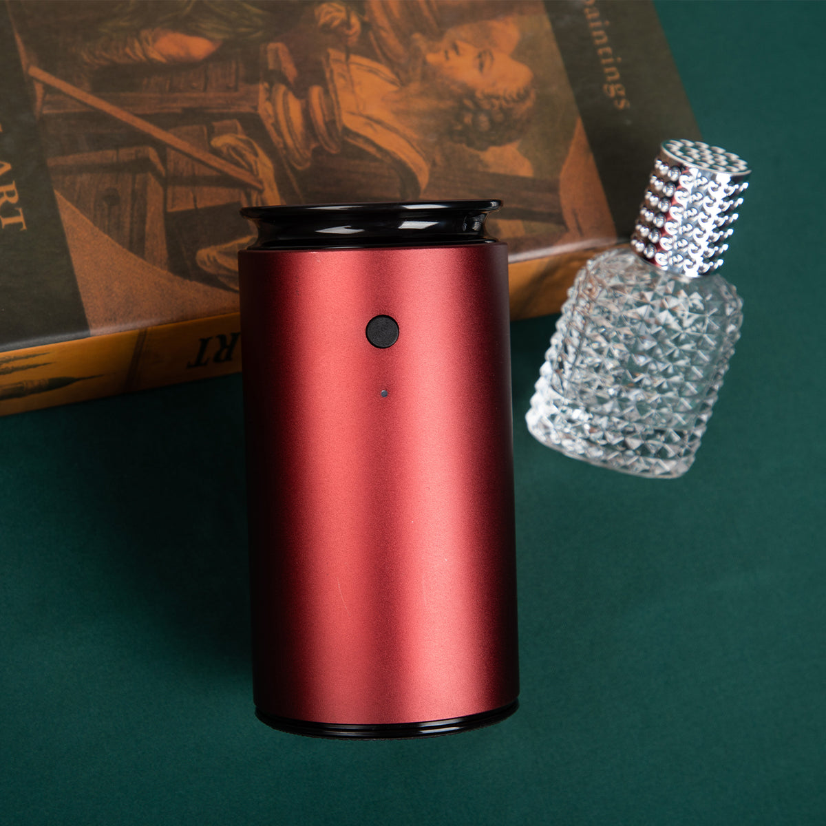 Compact USB Car Aroma Diffuser – Vibration-Activated Diffuser for Cars & Small Spaces, Silent