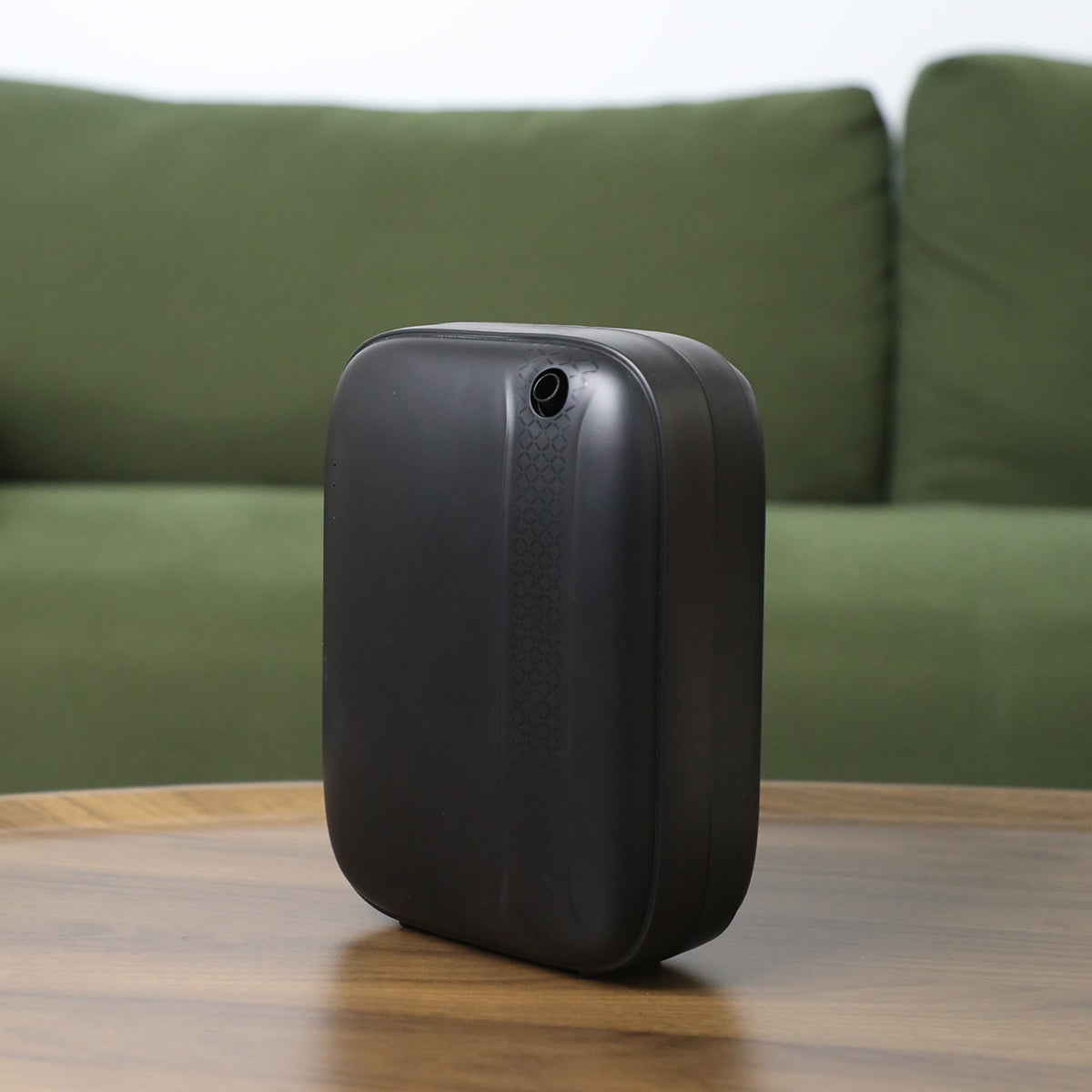 Compact Aroma Diffuser – Bluetooth & Button Control, 400ml, Quiet Operation, Wall-Mounted or Freestanding