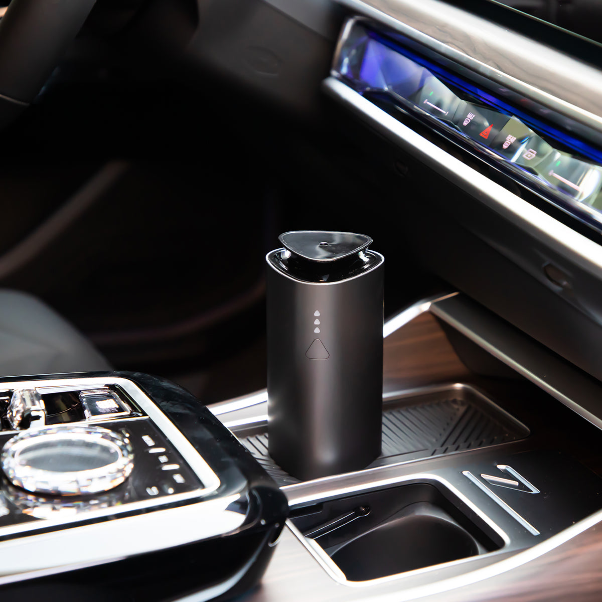 Advanced USB Car Aroma Diffuser – Bluetooth & Vibration Activated for Car & Home, Silent Operation