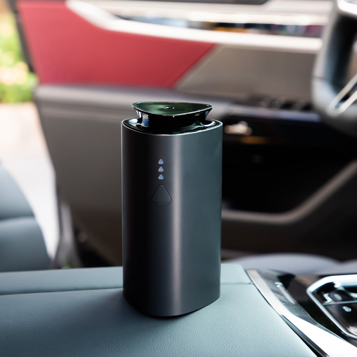 Advanced USB Car Aroma Diffuser – Bluetooth & Vibration Activated for Car & Home, Silent Operation (In Stock)