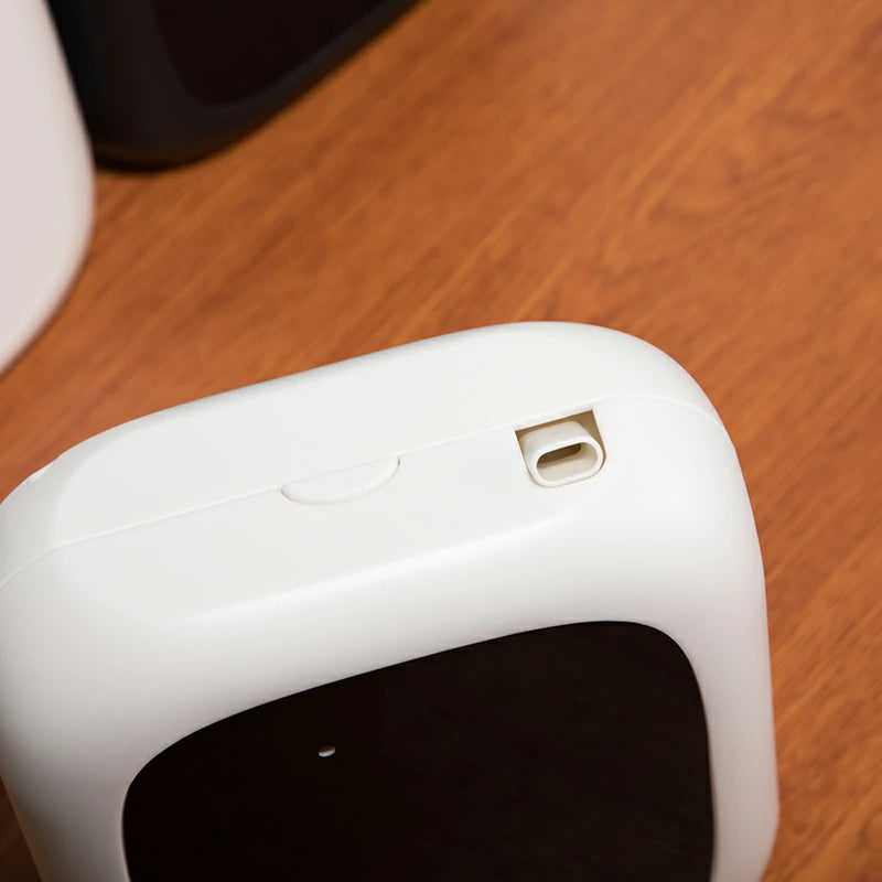 Minimalist Bluetooth Aroma Diffuser – Compact and Quiet, Efficient Fragrance for Small Spaces