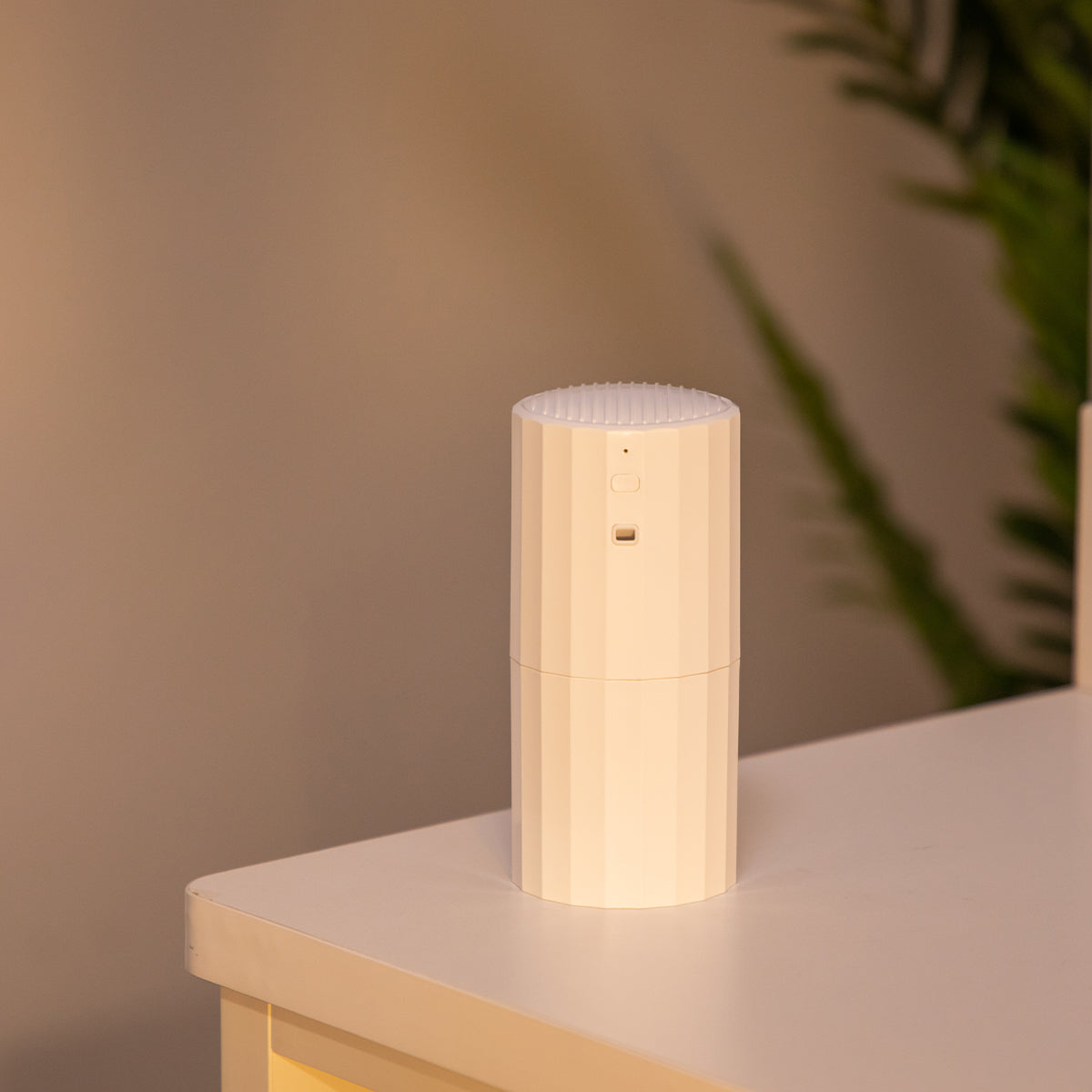 Modern Cylindrical Aroma Diffuser – Bluetooth & WiFi-Controlled, Quiet & Efficient for Small Spaces