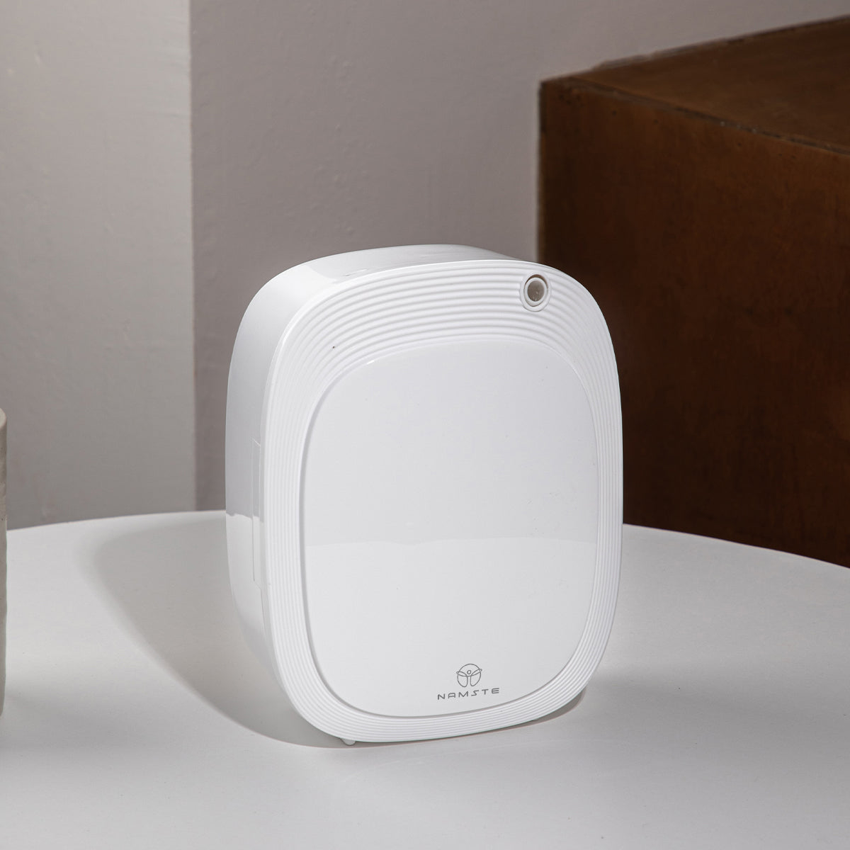 Silent Essential Oil Diffuser – Compact Aroma Diffuser for Home, Office & Small Spaces