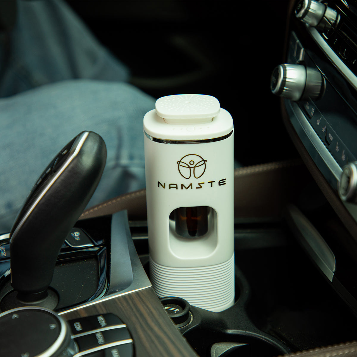 USB Aroma Diffuser – Bluetooth-Controlled Car & Home Diffuser, Silent Operation, Vibration-Activated, Portable