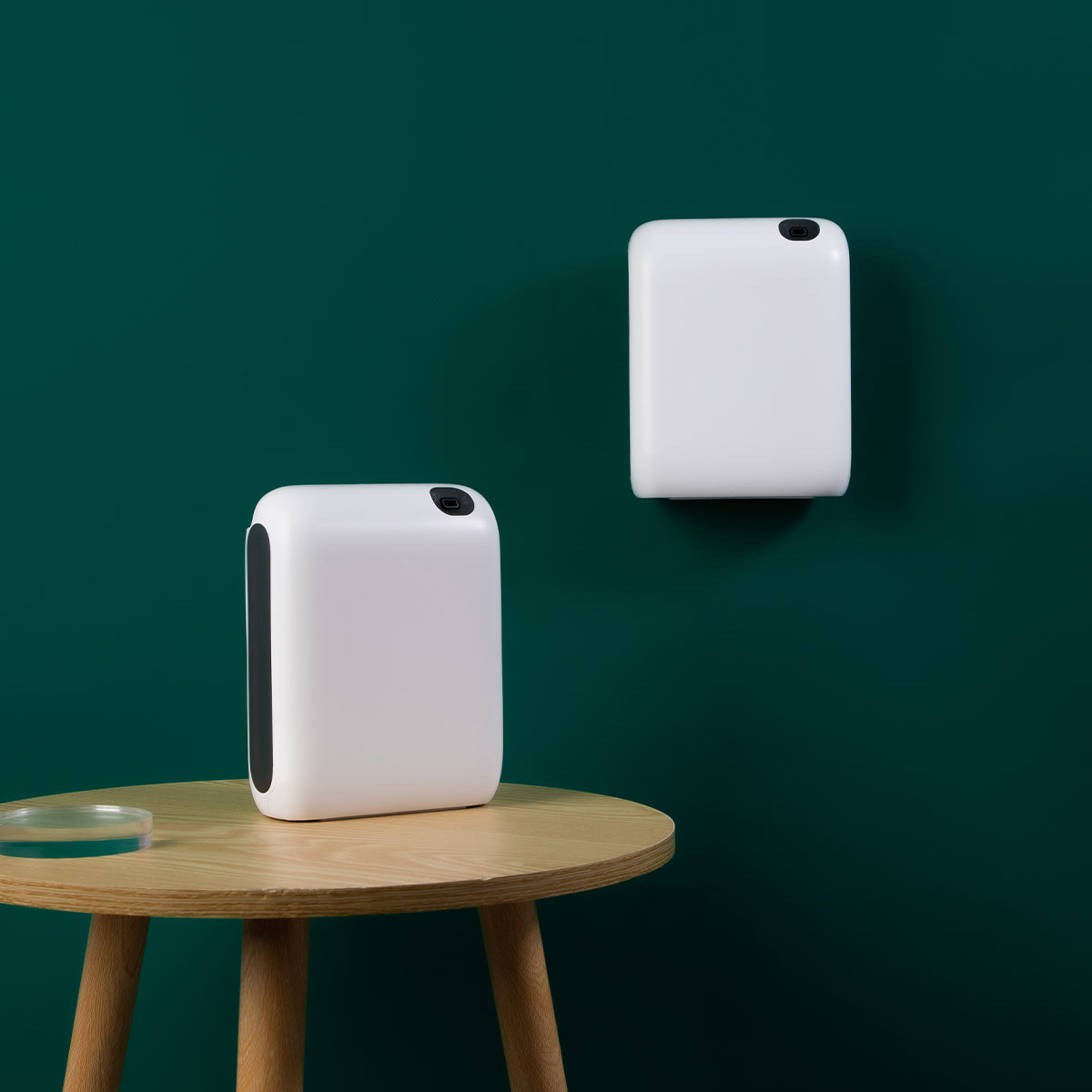 Square Aroma Diffuser – Bluetooth-Controlled, Silent & Energy-Efficient for Small Rooms