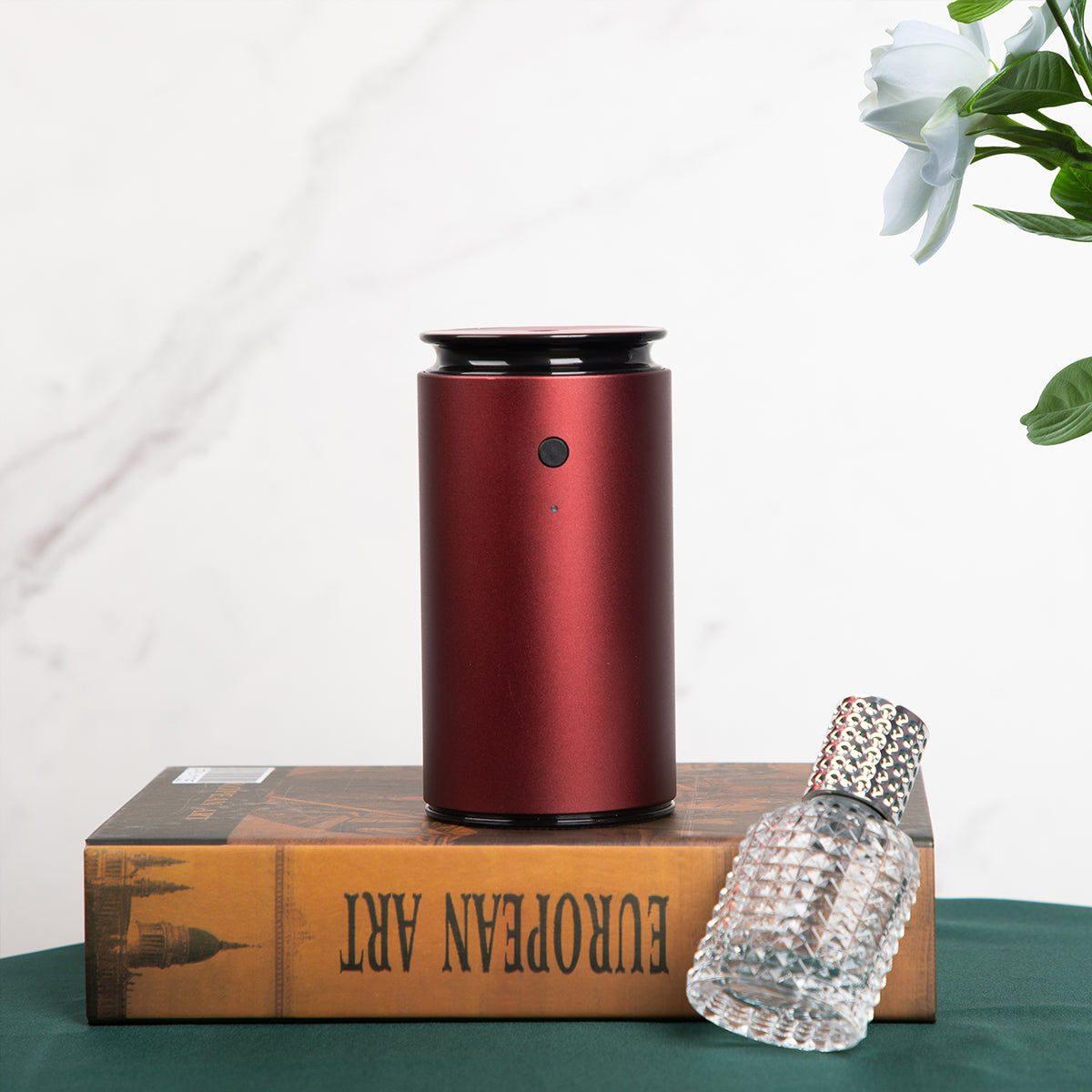 Compact USB Car Aroma Diffuser – Vibration-Activated Diffuser for Cars & Small Spaces, Silent