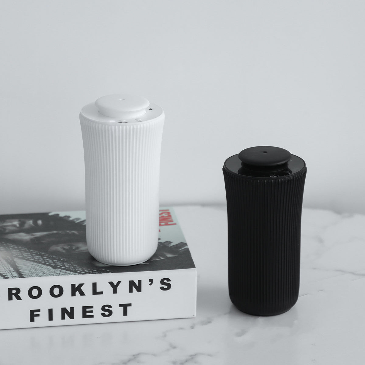 Compact Cylindrical USB Aroma Diffuser – Quiet & Energy-Efficient Diffuser for Cars & Small Spaces